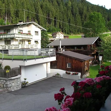 Binder's Saghaus Ried im Zillertal